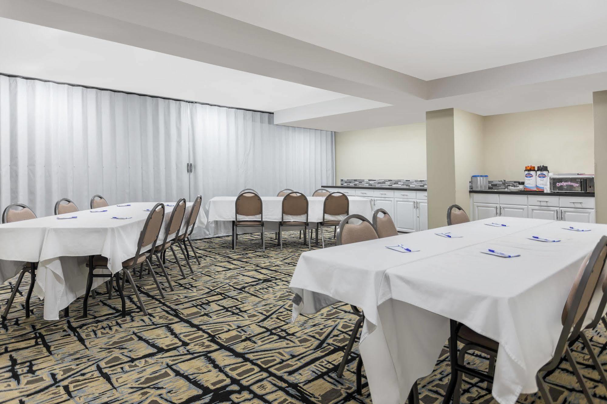 Silverstone Inn & Suites Spokane Valley Eksteriør billede